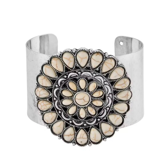 White Howlite Gemstone 12.00 ctw Floral Cuff Bracelet in Silvertone 7.5" - Picture 1 of 3